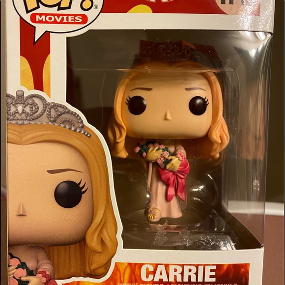 Funky Pop Carrie - Picture 3 of 8